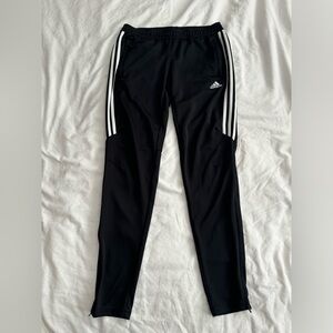 Adidas sweats joggers size M